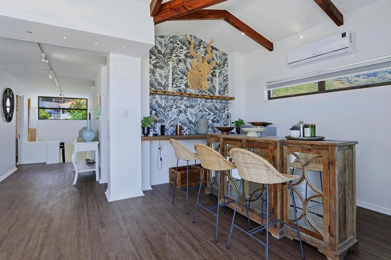 To Let 4 Bedroom Property for Rent in Bakoven Western Cape